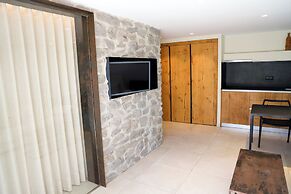 Cala Vadella Beachwalk Suites