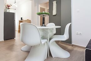 Exarhia Silver Moon with Acropolis View