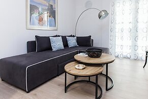 Exarhia Silver Moon with Acropolis View