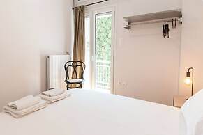 Exarhia Silver Moon with Acropolis View