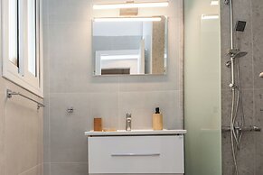 Exarhia Silver Moon with Acropolis View