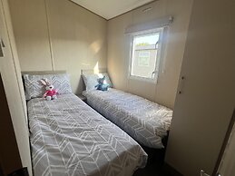 Immaculate 3-bed Static Caravan in Skegness