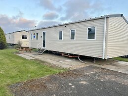 Immaculate 3-bed Static Caravan in Skegness