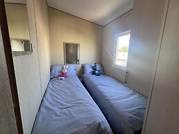 Immaculate 3-bed Static Caravan in Skegness