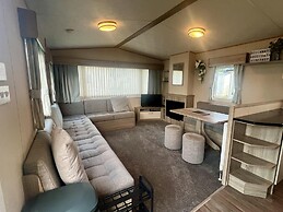 Immaculate 3-bed Static Caravan in Skegness
