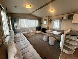 Immaculate 3-bed Static Caravan in Skegness