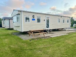 Immaculate 3-bed Static Caravan in Skegness