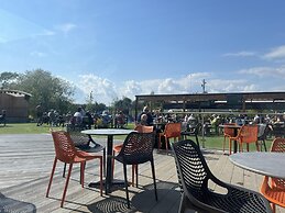 Immaculate 3-bed Static Caravan in Skegness