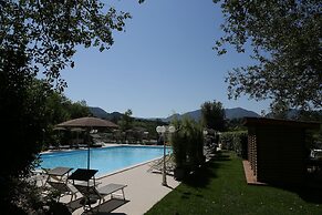 Valle Dell'Aquila Country House