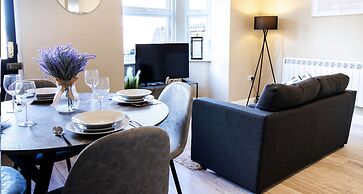 2 Bed 1 Bath Town Center Apartment