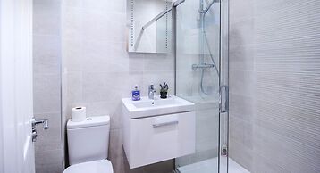 2 Bed 1 Bath Town Center Apartment