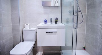 2 Bed 1 Bath Town Center Apartment