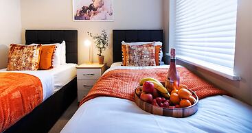 2 Bed 1 Bath Town Center Apartment