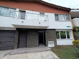 AC - House Laureles - Self Checking