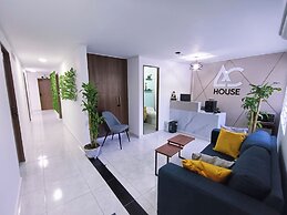 AC - House Laureles - Self Checking