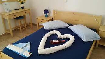 Studios Agira Serifos