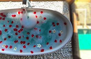 Almareia Boutique Hotel