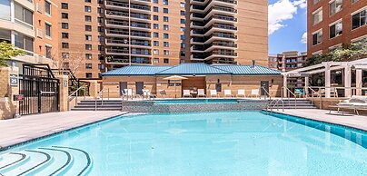 Fantastic Apt with City View at Ballston