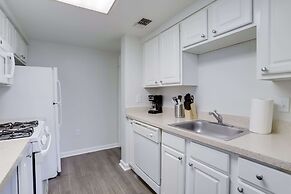 Fantastic Apt with City View at Ballston