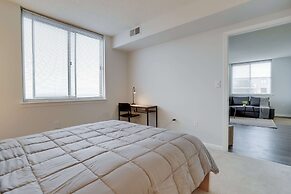 Fantastic Apt with City View at Ballston