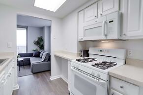 Fantastic Apt with City View at Ballston