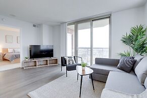 Fantastic Apt with City View at Ballston