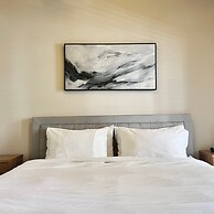 Relaxing 2-br Apt With Pool Hot Tub Gym