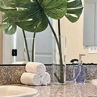 Relaxing 2-br Apt With Pool Hot Tub Gym