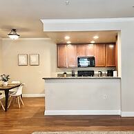 Relaxing 2-br Apt With Pool Hot Tub Gym