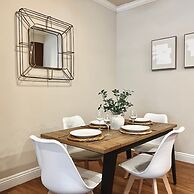 Relaxing 2-br Apt With Pool Hot Tub Gym