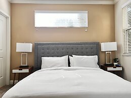 Relaxing 2-br Apt With Pool Hot Tub Gym