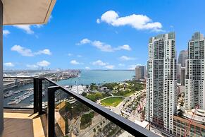 Apt with Stunning View at Downtown Miami