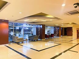 Good And Homey 2Br At Grand Kamala Lagoon Apartment