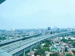 Good And Homey 2Br At Grand Kamala Lagoon Apartment