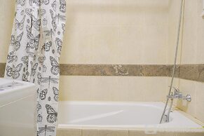 Comfort And Simply Look 1Br At Bellezza Apartment