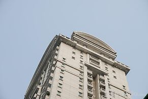 Comfort And Simply Look 1Br At Bellezza Apartment