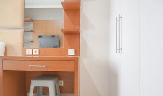 Comfort And Simply Look 1Br At Bellezza Apartment