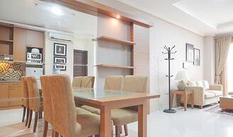 Comfort And Simply Look 1Br At Bellezza Apartment