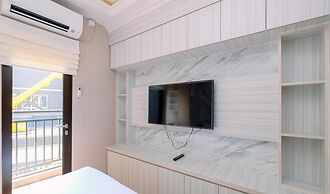 Great Deal And Homey Studio Transpark Cibubur Apartment