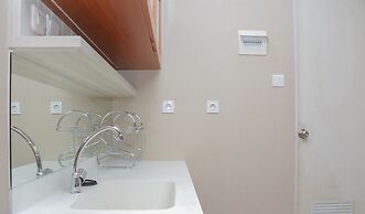 Comfortable 1Br At Signature Park Grande Near Cawang Station Apartment