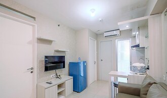 Comfy And Homey 2Br At Bassura City Apartment