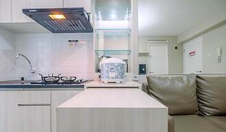 Comfy And Homey 2Br At Bassura City Apartment