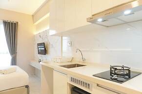 Good And Modern Studio At Sky House Alam Sutera Apartment