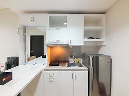 Minimalist And Cozy 1Br At Patraland Amarta Apartment