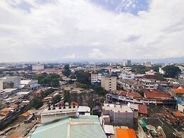 Tranquil Designed 2Br At Braga City Walk Apartment