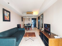 Tranquil Designed 2Br At Braga City Walk Apartment