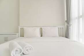 Serene And Best Location 2Br Gold Coast Apartment