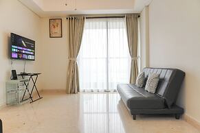 Serene And Best Location 2Br Gold Coast Apartment
