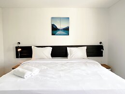 Comfy Studio With Twin Bed At Enviro Apartment