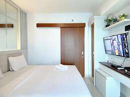 Minimalist Studio Grand Kamala Lagoon Apartment